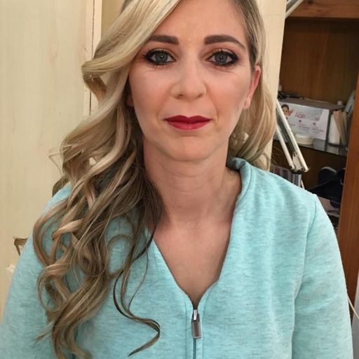 Hair blonde